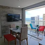 A 2 Cuadras De La Playa